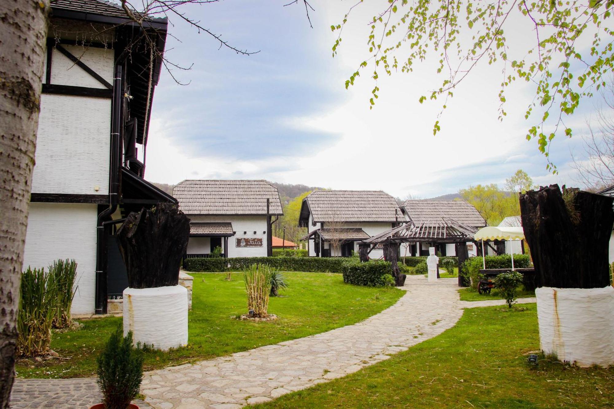 Turisticko Naselje Natura Art-Hotel Opal Art Lohovo Esterno foto
